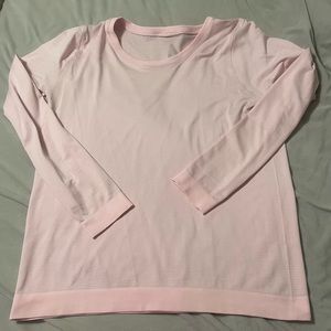 Size 12 long sleeve lululemon swiftlh tech light pink barely work